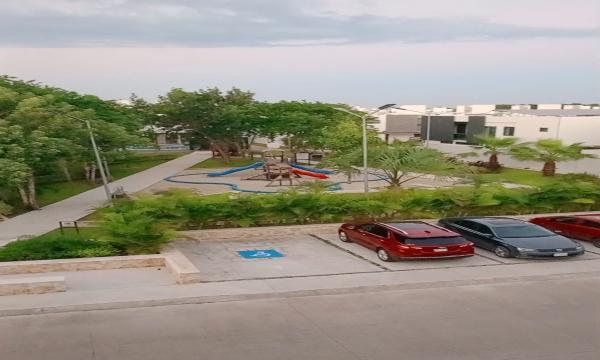 HERMOSA CASA EN ZONA RESIDENCIAL DE CANCUN 